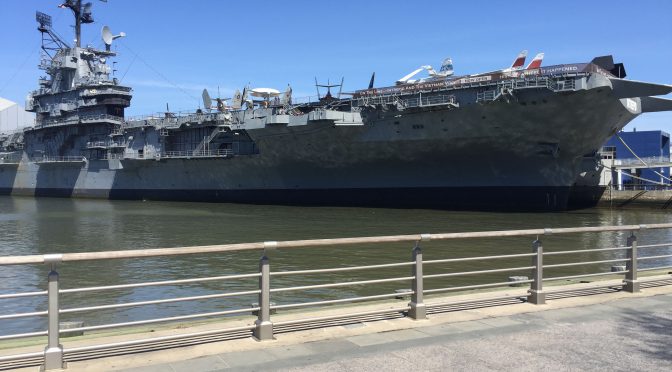 New York – Intrepid og Sightseeing Harlem